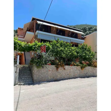 And Thomas 4 * Vasiliki (Lefkada)