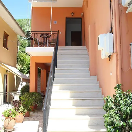 And Thomas 4 Vasiliki (Lefkada)